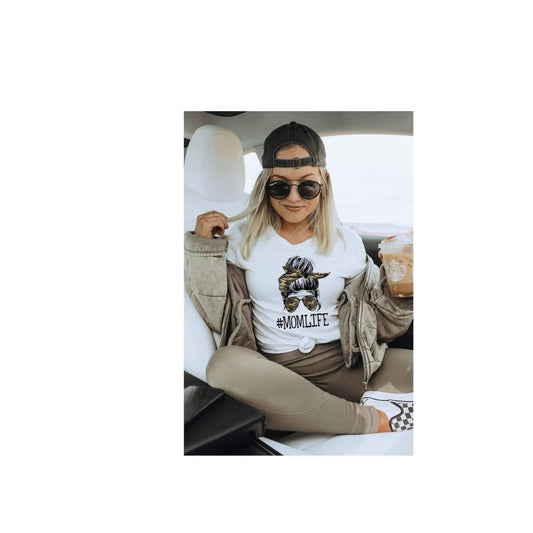 "Mom Life" Graphic Tee image 0